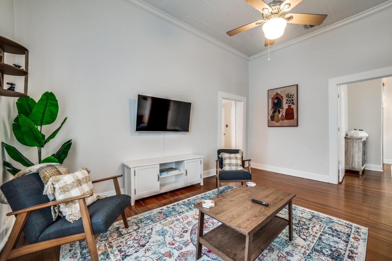 Downtown Historic 2Bdrm, Walk To Riverwalk, Alamo; Beautifully Renovated! 圣安东尼奥 外观 照片